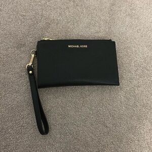Micheal Kors Wristlet